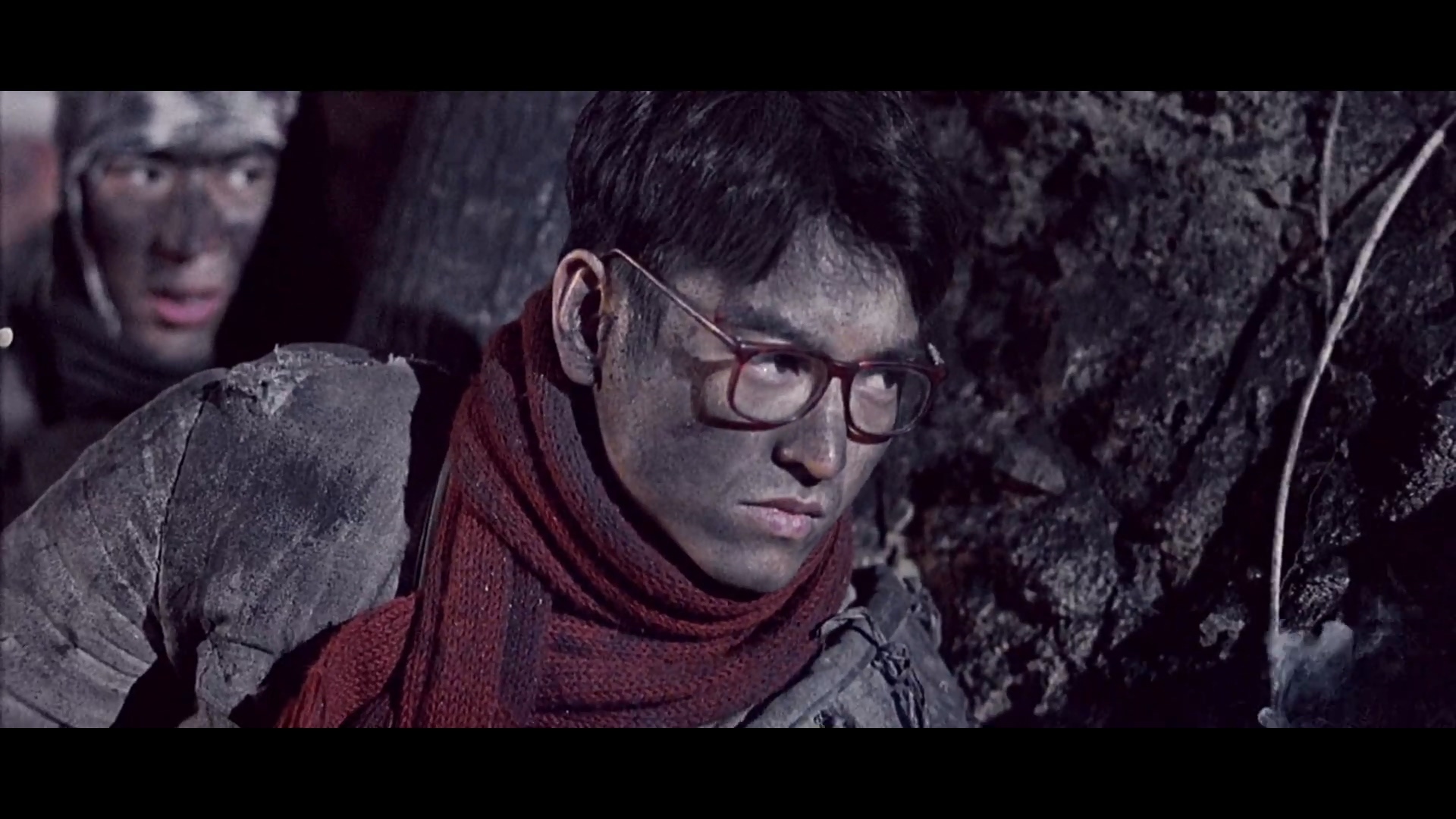 电影《集结号》中，袁文康饰演指导员王金存。