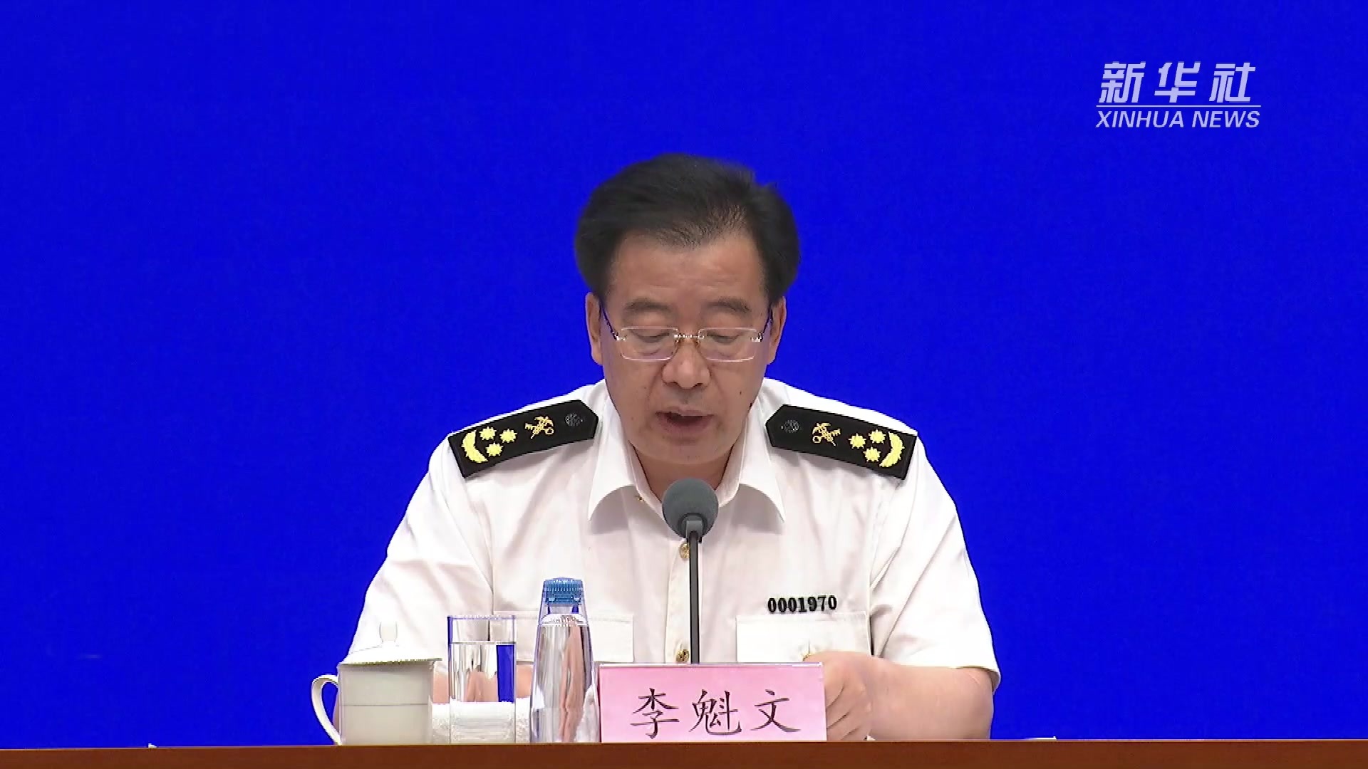 海关总署:全国海关247万人次投身口岸疫情防控一线_凤凰网视频_凤凰网