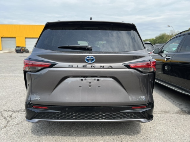 22款丰田混动塞纳四驱科技包现车大促销