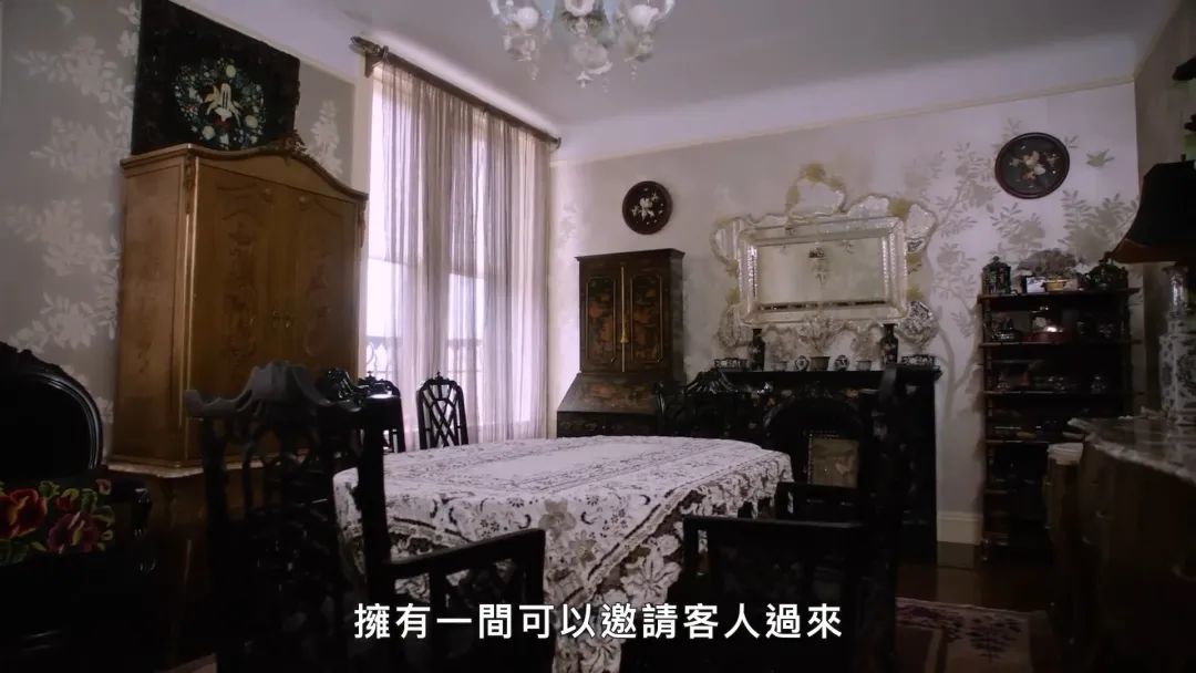 她身价70亿,58岁仍未婚未育:看了她独居的中式小阁楼,才读懂了她的另类人生!_凤凰网家居_凤凰网