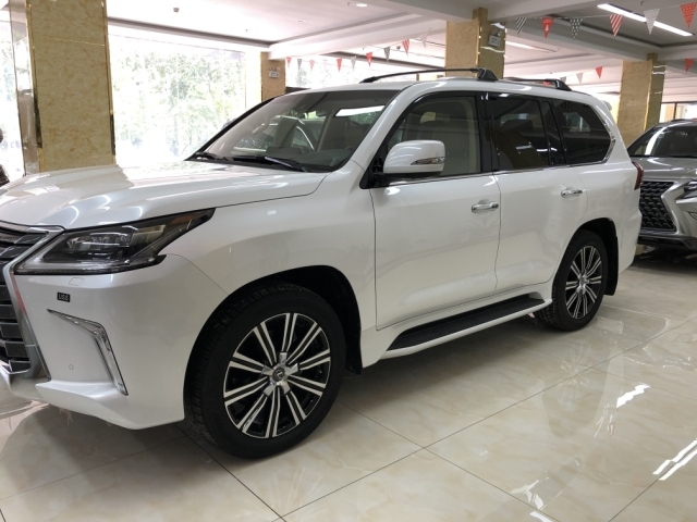 22款雷克萨斯570八座最低报价仅160多万_凤凰网汽车_凤凰网