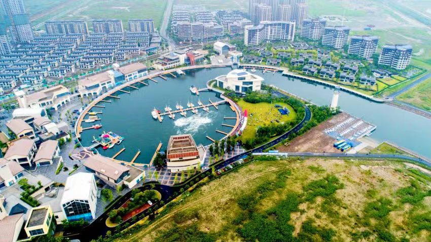 从不随波逐流，偏爱乘风破浪  一场别开生面的“蓝色盛宴”