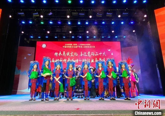 图为壮剧培训班成果展演现场。　朱瑞璇 摄