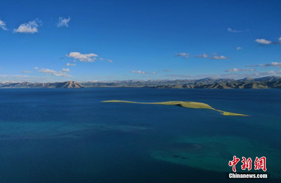 冬格措纳湖夏日美景如画