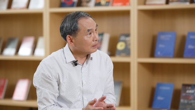 郑永年：世界进入乱世阶段 下一步就看中美|《封面》专访