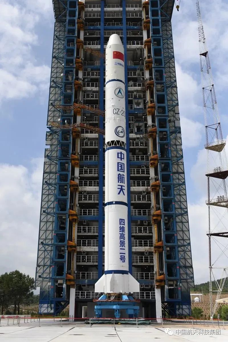 一箭双星长征二号丙运载火箭在太原卫星发射中心点火升空