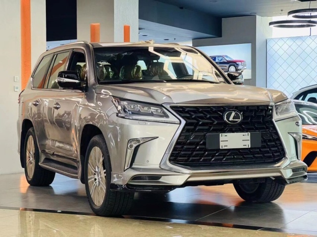 雷克萨斯lx570国六超音速钛银现车