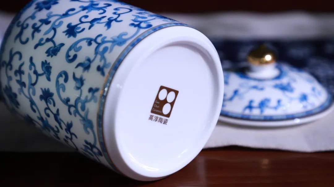青花珐琅杯亮相金砖!世界瞩目的中国陶瓷快来入手同款__凤凰网