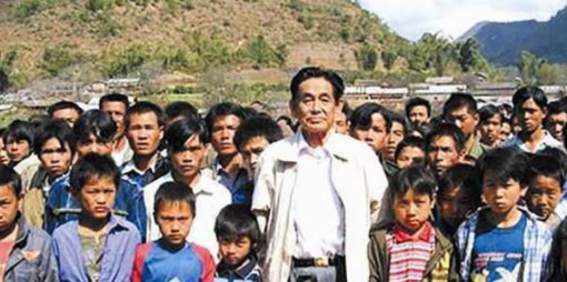 致力于果敢经济发展的彭家声得到了当地人的拥戴