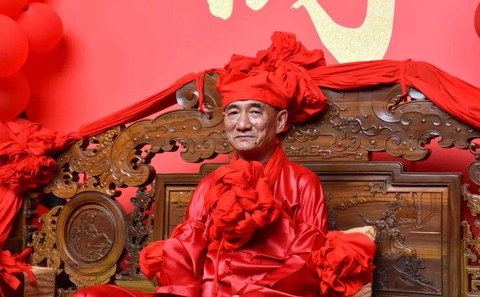 掌控军权的魏超仁