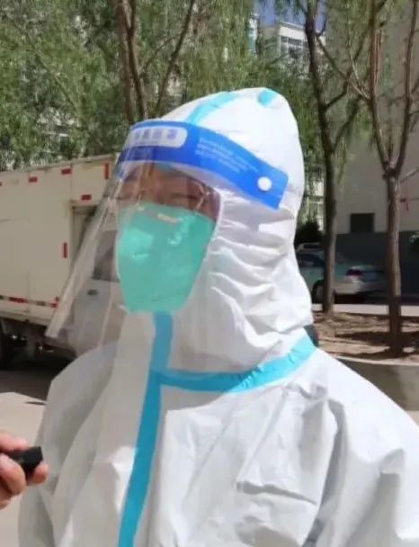 平川区支援会宁县医务人员、平川区中心医院儿科护士长张兆萍