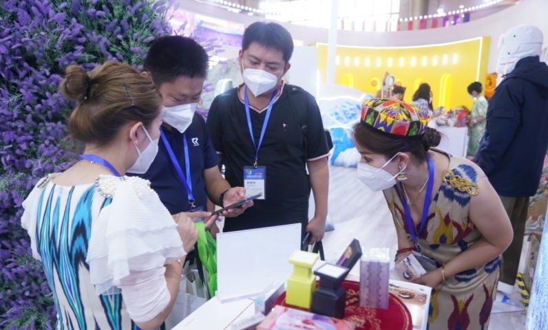 2022中国国际旅游交易会昆明开幕，新疆14个地州市35家企业精彩亮相