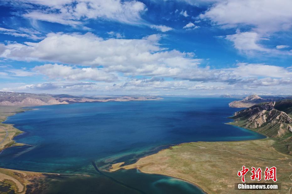 冬格措纳湖夏日美景如画