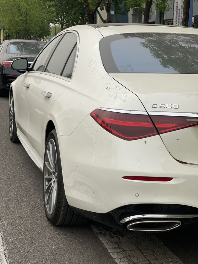 22款奔驰s500现车白色颜值更高现车特价_凤凰网汽车_凤凰网