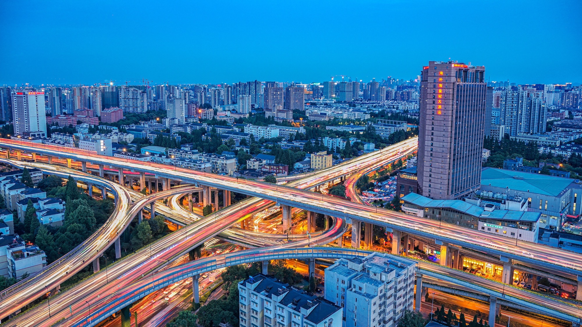 遇见中国之美·浙江篇:鸟瞰杭州立交,感受城市交通"血脉"