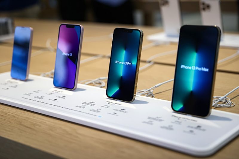 iPhone 13