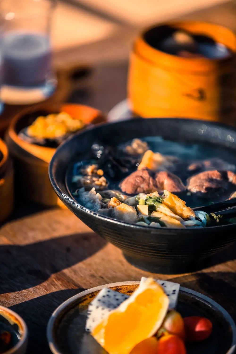 羊肉合汁,你可以理解为“羊肉小杂烩”。摄影 / 徐海洋