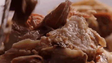 黄焖、清汤,都是羊肉与汤汁的魔法。图 / 网络