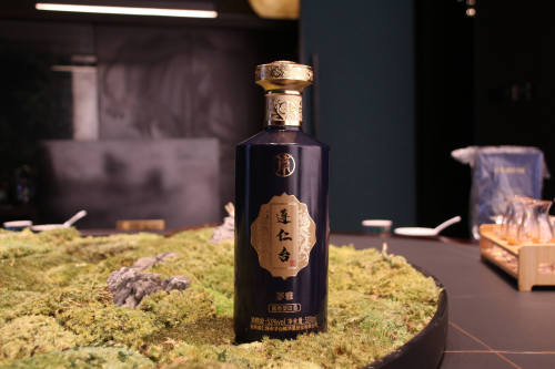 白洒评测一看就知道是好酒还是酒精勾兑酒