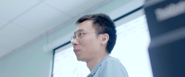 龚黎明上课中