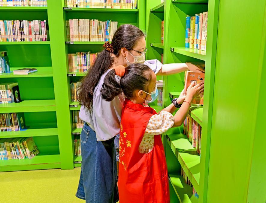 铜陵铜官区:"小小图书管理员"志愿服务忙