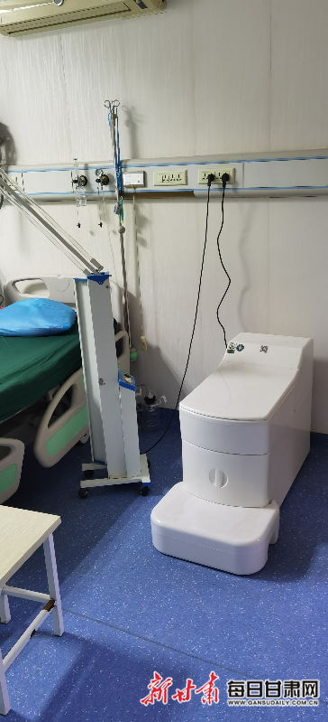 无水生物智慧马桶在医院投入使用（每日甘肃网）