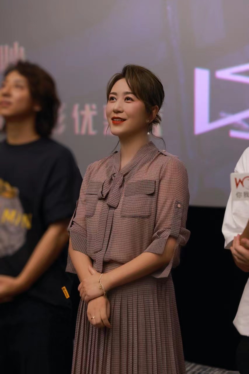 《独行月球》点映9.6分口碑过硬！预售点映总票房破亿