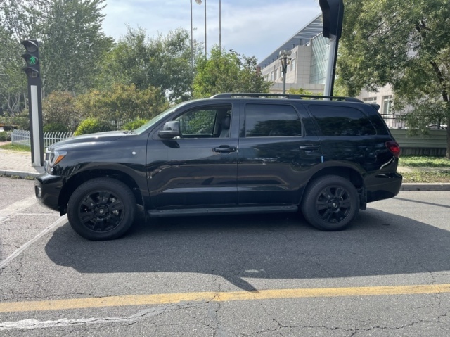 2022款美规丰田红杉570 ltd暗影特别版_凤凰网汽车_凤凰网