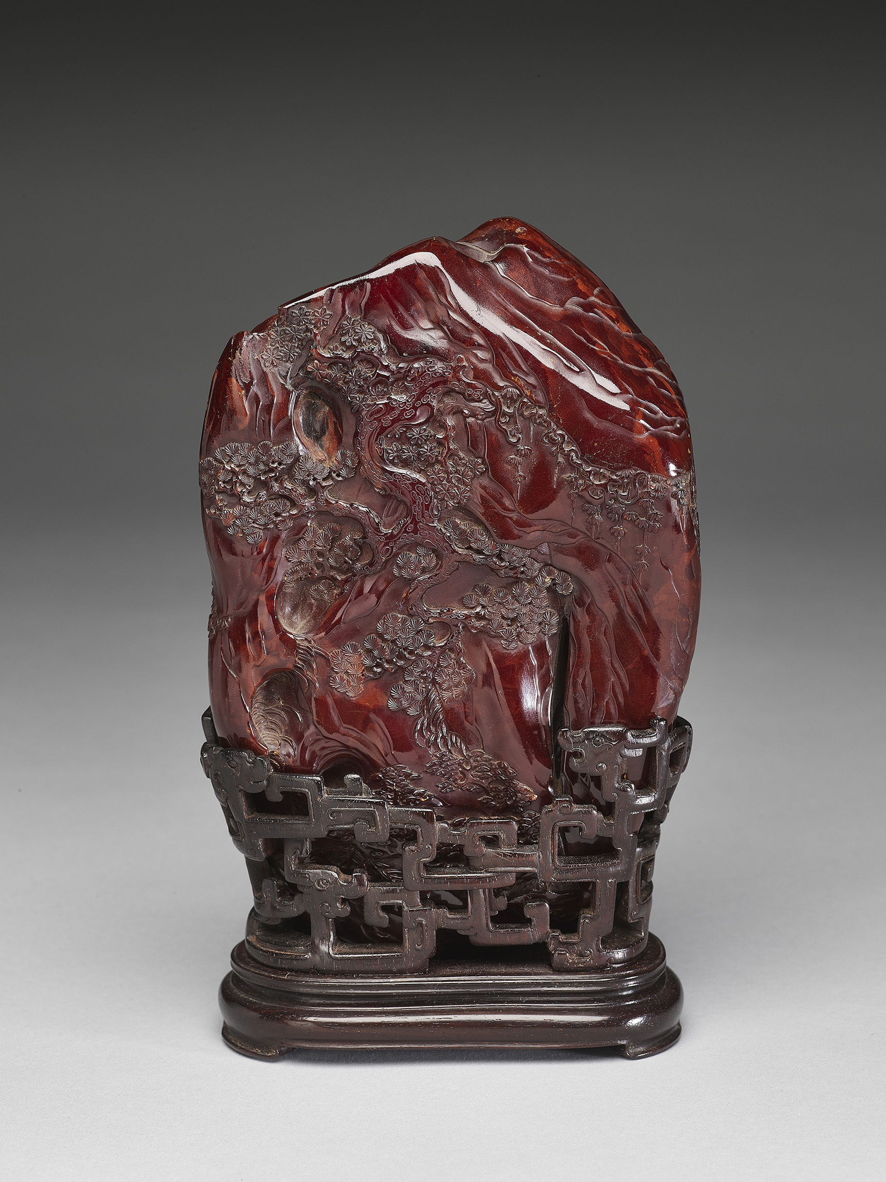 清十八世纪 蜜蜡松鹿长春山子 台北故宫博物院藏