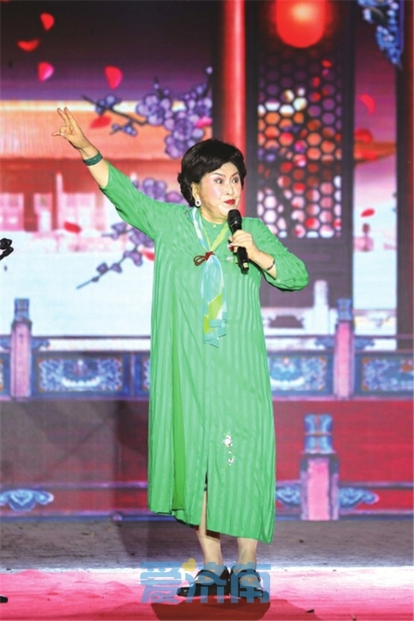 评书大师刘兰芳亲临石匣村演出