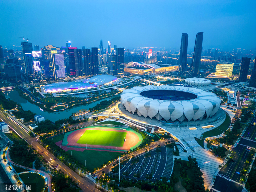2022年7月22日，浙江杭州，航拍杭州奥体中心体育场。人民视觉  资料图
