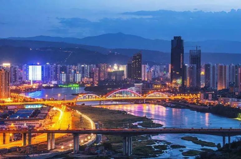 屹立百年的黄河铁桥 深烙在几代兰州人的心上