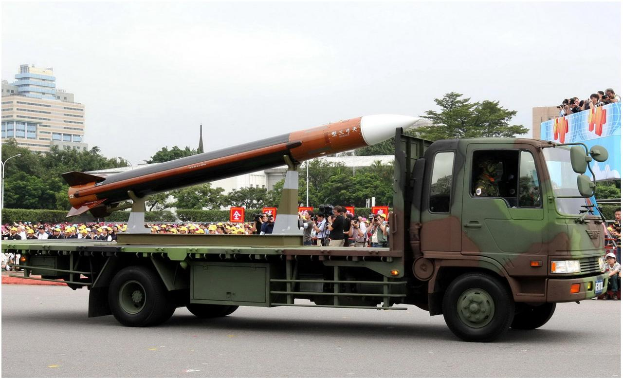 台军展示的天弓3导弹,据称该导弹主要用于反导作战