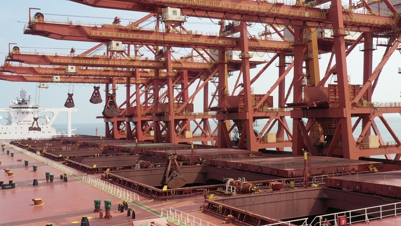 烟台港：打造全球干散货全自动化码头 建设港口“中国样本”