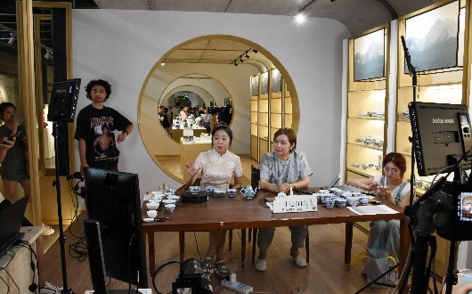 陶瓷直播间（组图）