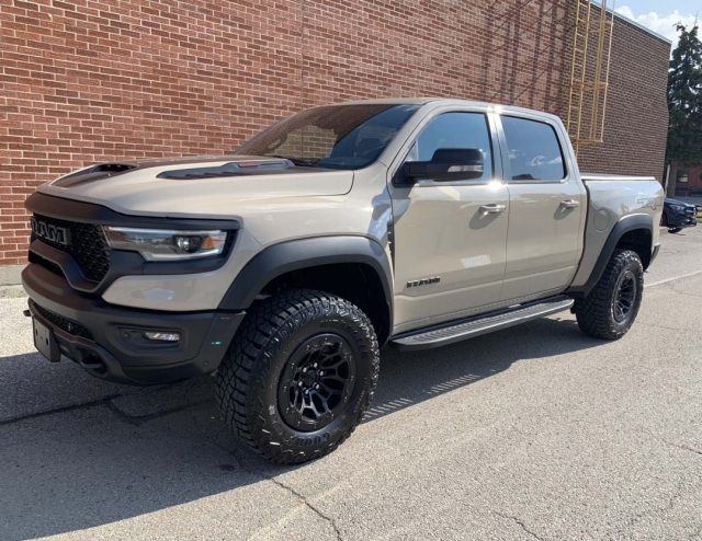 2022款道奇霸王龙现车到港配置颜色价格