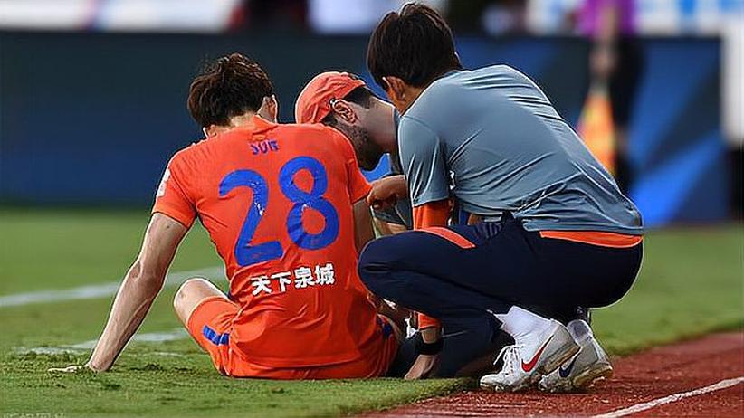 <em>孙</em><em>准</em><em>浩</em>或无缘中超第二阶段，为何郝伟一点不慌？三大替身浮出水面
