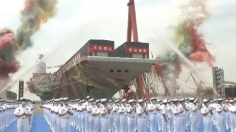 “福建舰”的问世，标志着中国迈入特色的国产化航母发展道路