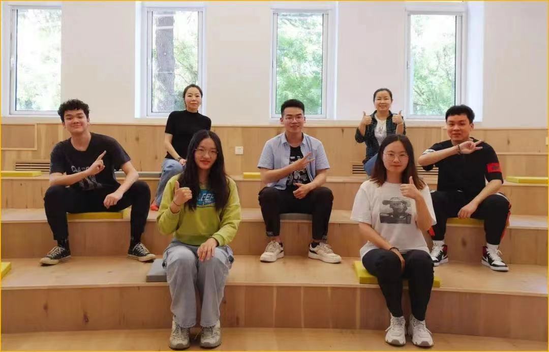 西安欧亚学院π：人居环境学院 邹继雪