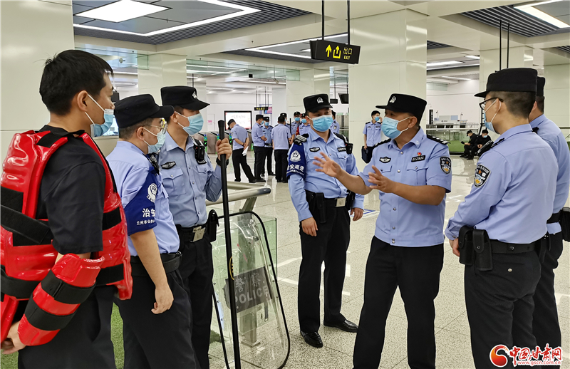 从军旅沙场到藏蓝警营，今天他们的故事讲给你听