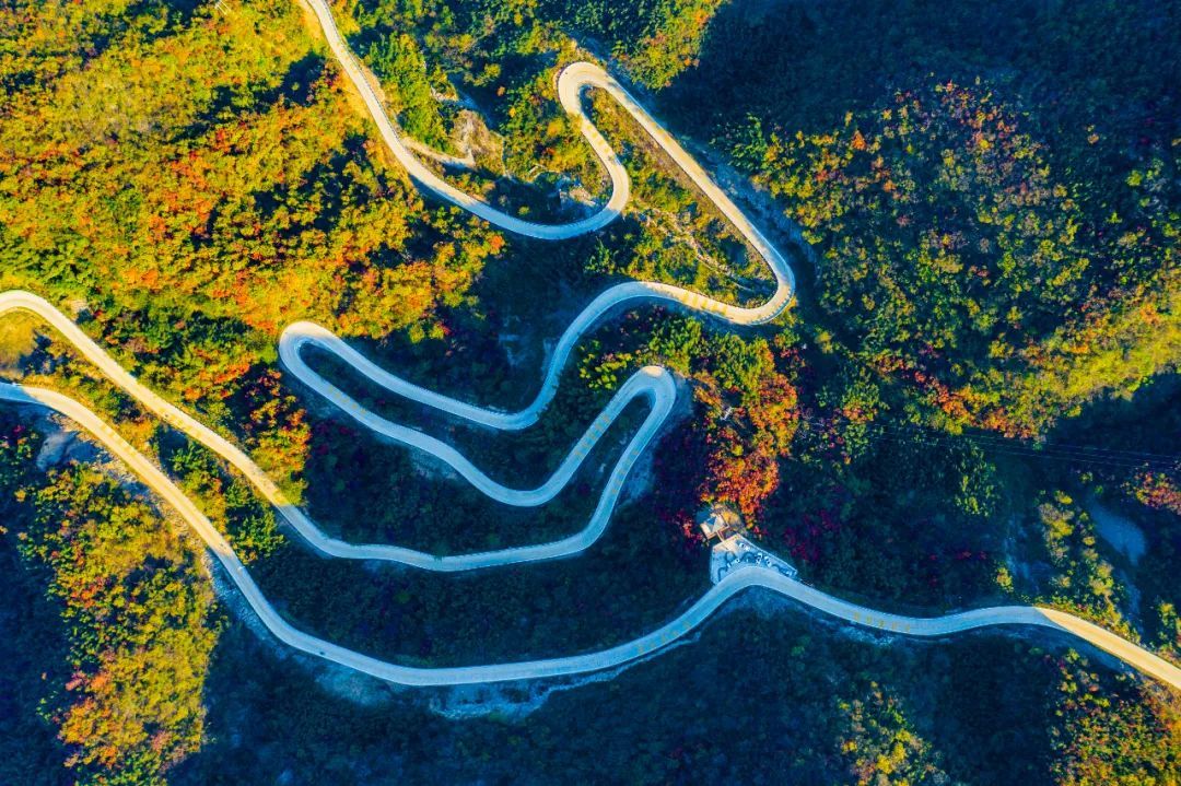驾游大别山醉美在红岭2022金寨中国红岭公路抖音达人采风行约起