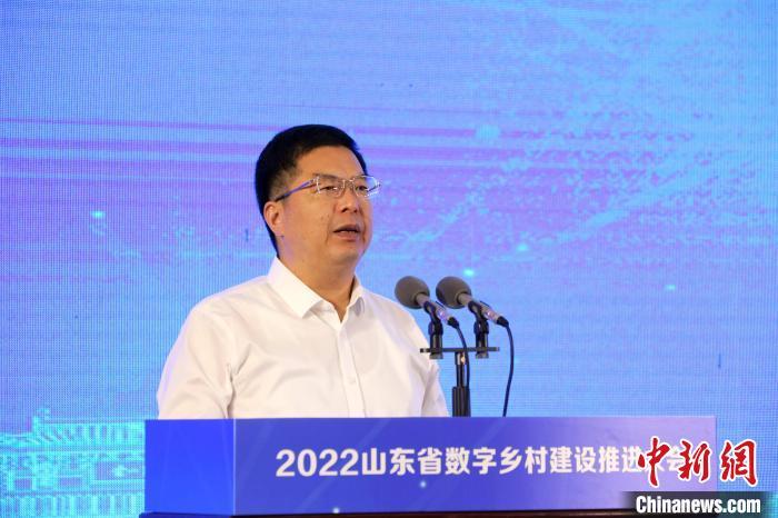 中共枣庄市委书记,市人大常委会主任陈平在大会上致辞. 沙见龙 摄
