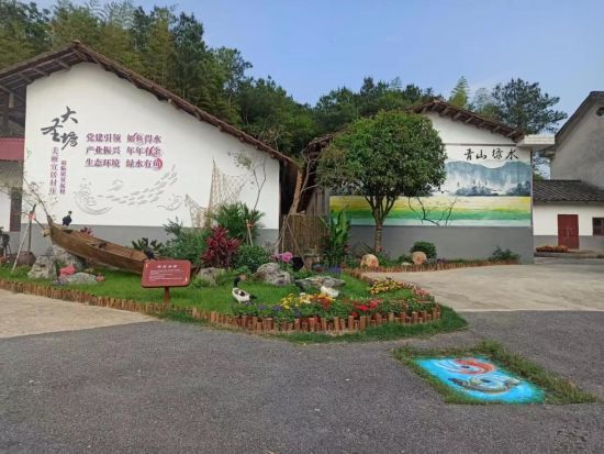 长沙县福临镇围绕绿水青山做文章、绘美景。