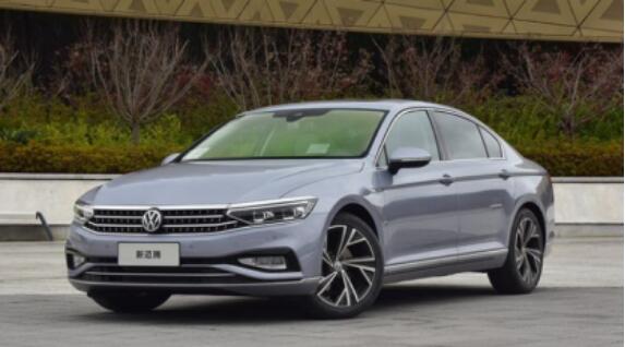 90后为什么喜欢一汽大众迈腾车长4865mm高颜值智能化