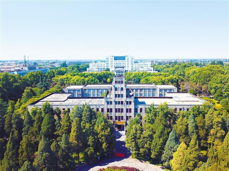 西北农林科技大学北校区三号教学楼.