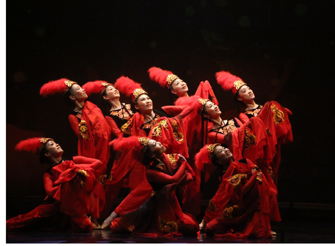 文化中国华星闪耀夏夜舞动民族风大型舞蹈专场晚会精彩上演