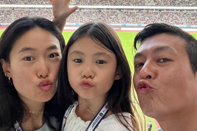 陈冠希晒跟老婆合照被夸 分享食物却被骂在炫富