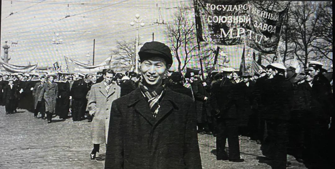 ▲ 肖峰是新中国首批派往苏联的留学生，于列宾美术学院学习了6年，1954-1960