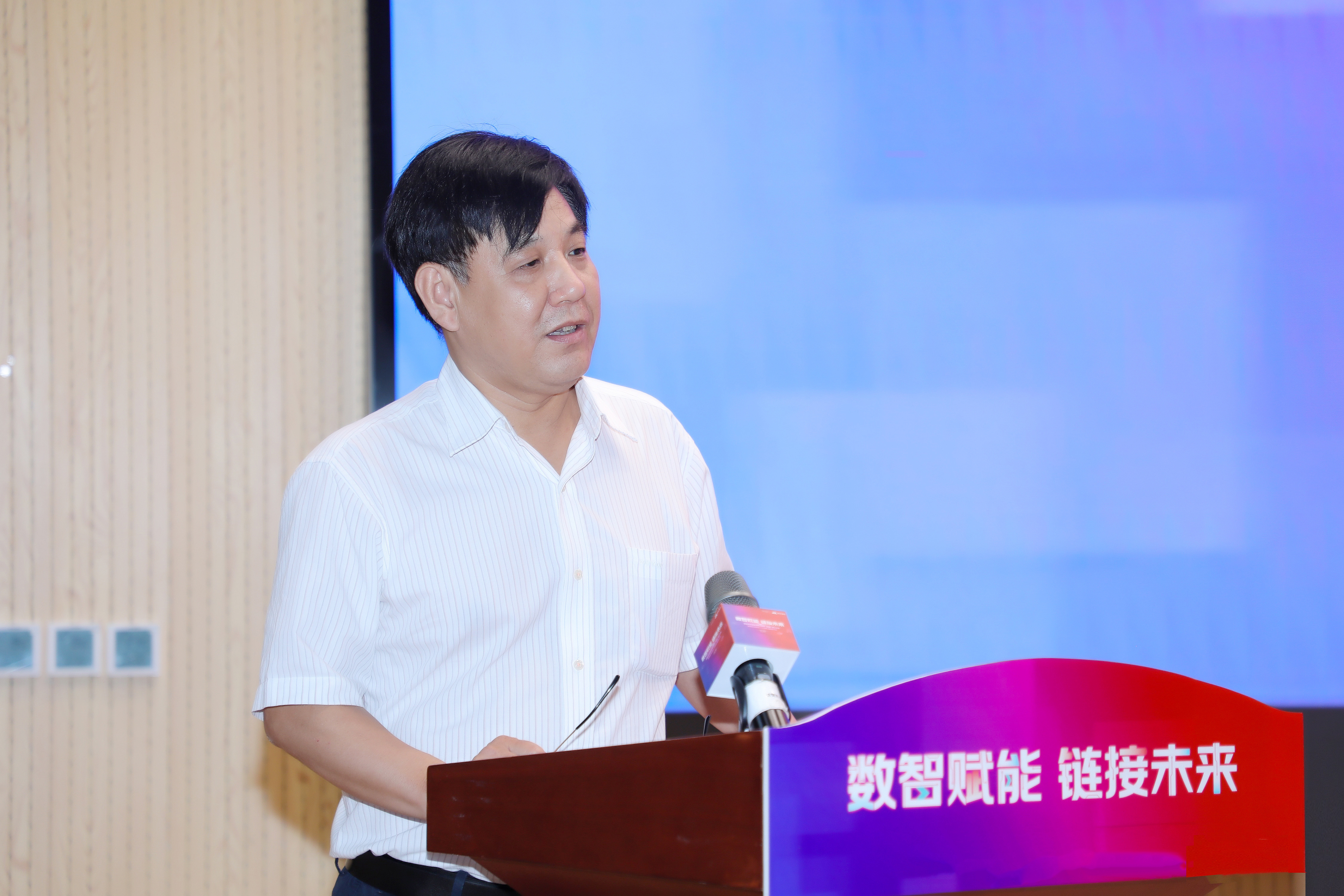 教育部职教发展中心副主任刘宝民致辞