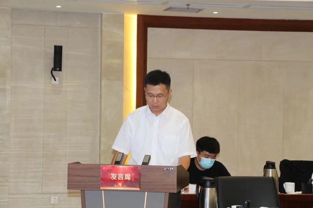 经济区工委书记封洪海,工委副书记,管委主任杨亦武出席活动,分别对